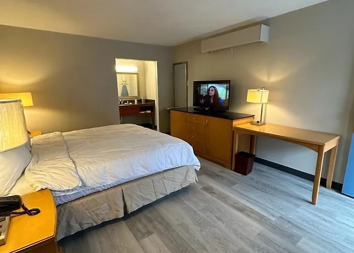 Lanett Inn